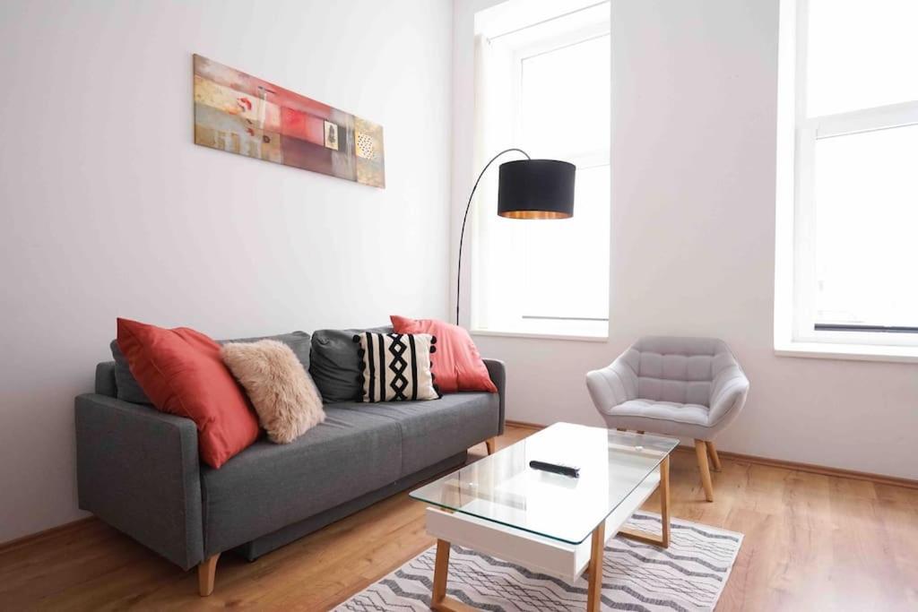 Modern Living In City Center - Fully Equipped Wien Eksteriør bilde