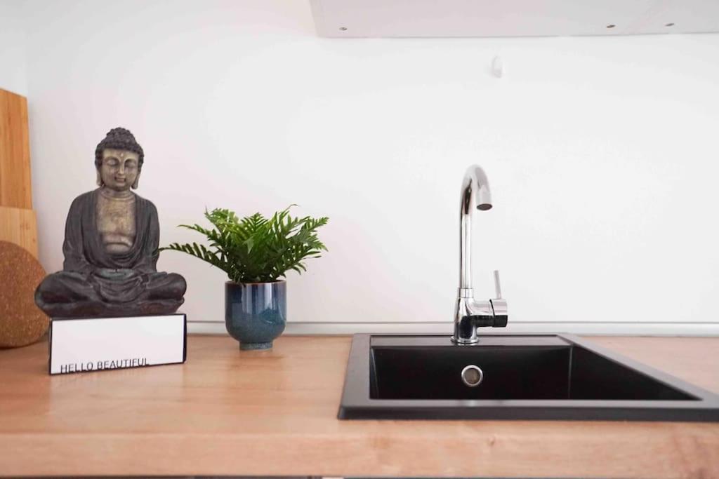 Modern Living In City Center - Fully Equipped Wien Eksteriør bilde