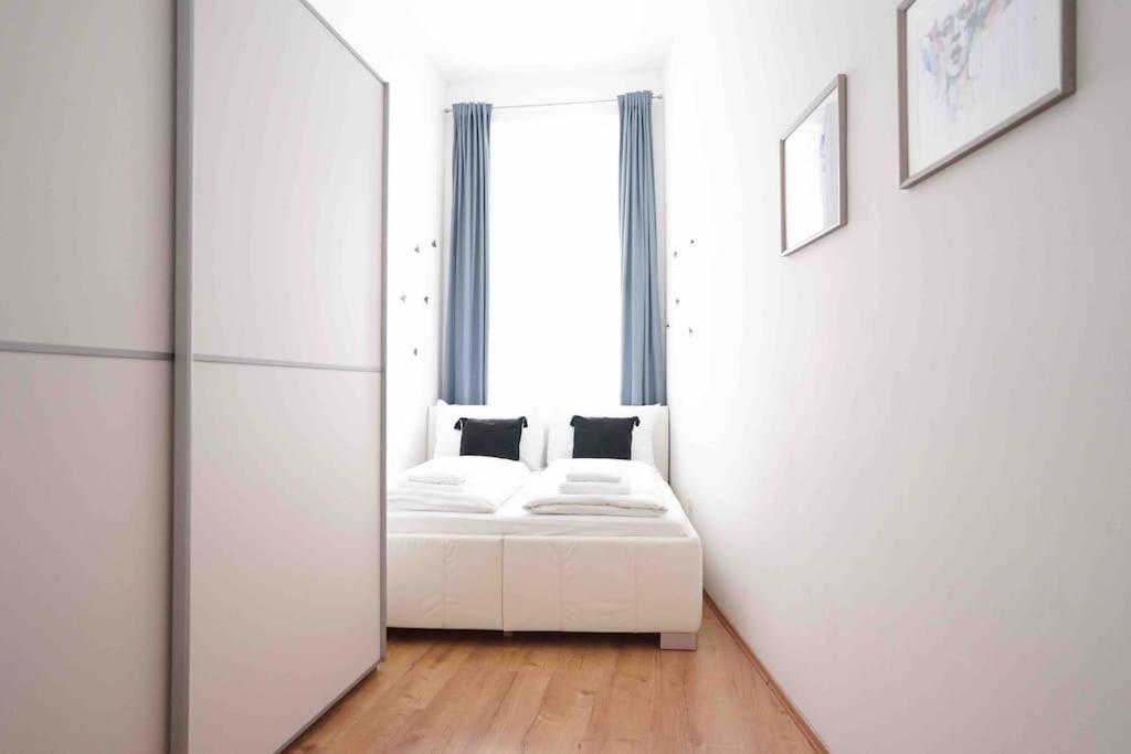 Modern Living In City Center - Fully Equipped Wien Eksteriør bilde